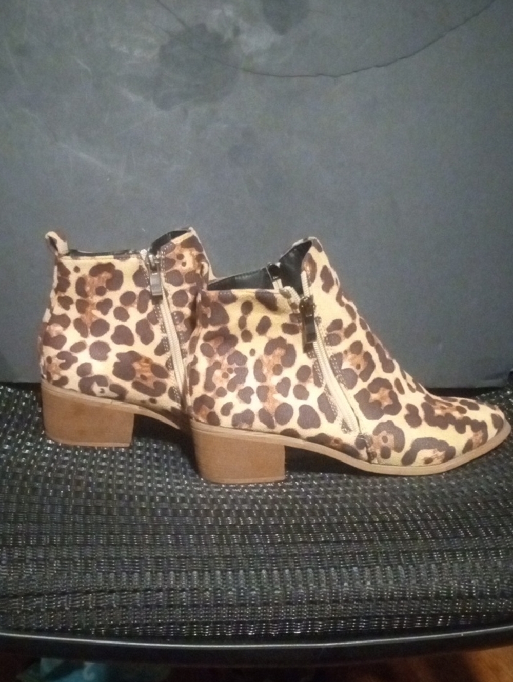 Source Unknown Leopard Print Ankle Booties in Brown and Black